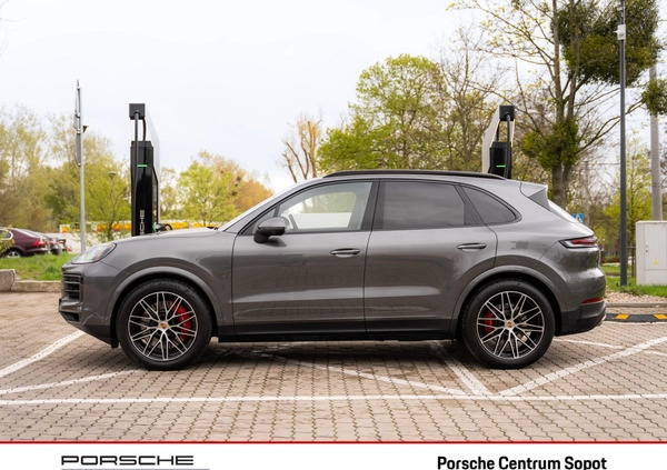 Porsche Cayenne cena 754422 przebieg: 18000, rok produkcji 2023 z Szlichtyngowa małe 781